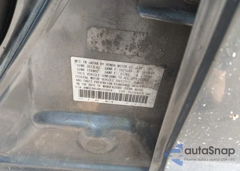 2011 Honda Fit Sport z USA, uszkodzony, nr VIN JHMGE8H59BC015854